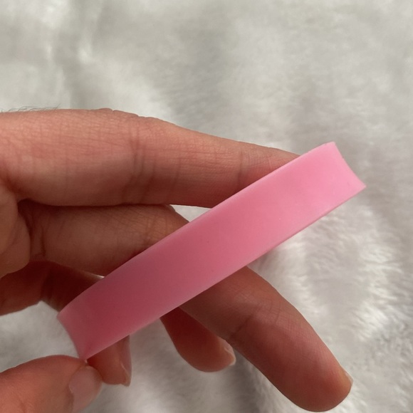 Pink and white United States Air Force silicone bracelet - Picture 10 of 17